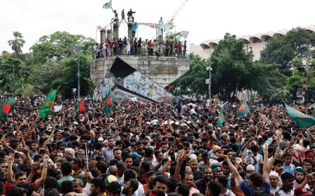 Sheikh Hasina Resigns and Flees Bangladesh Amidst Surging Protests
